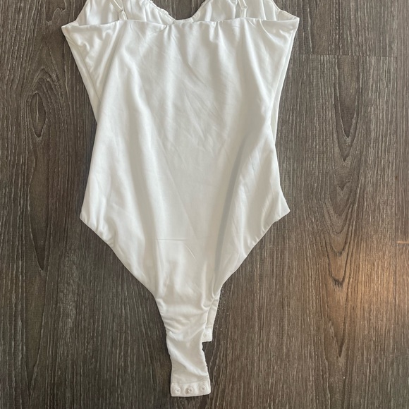 Princess Polly Bodysuit Size 4 - Picture 2 of 3